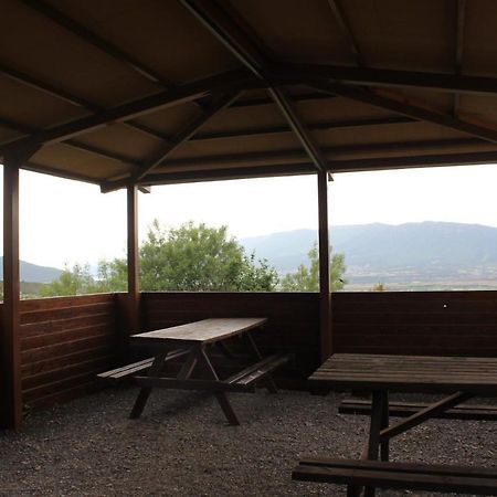 Albergue Restaurante De Artieda Eksteriør bilde