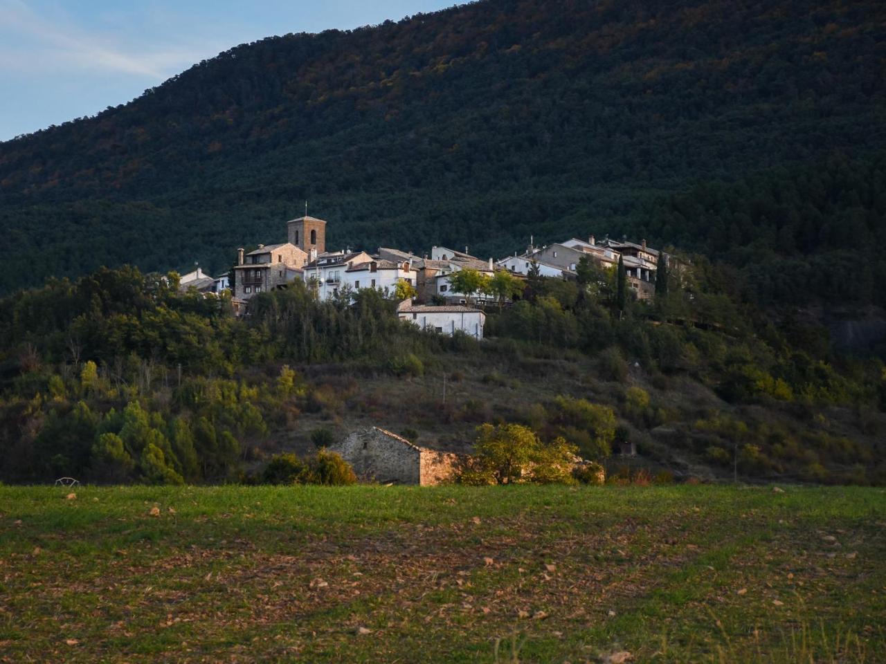 Albergue Restaurante De Artieda Eksteriør bilde